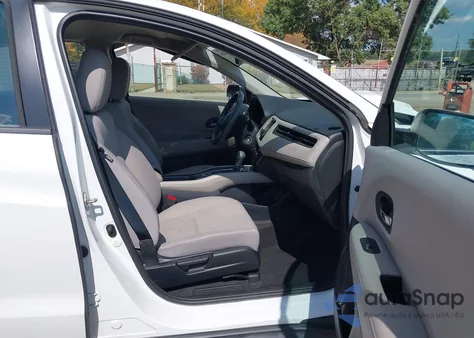 2018 Honda Hr-V Lx z USA, uszkodzony, nr VIN 3CZRU6H35JM731142